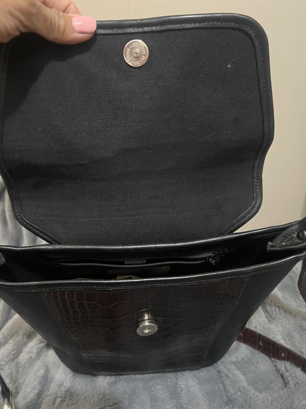Brighton Vintage Magdaleine Leather Bucket Style Bag GUC retail $225 - Picture 6 of 8